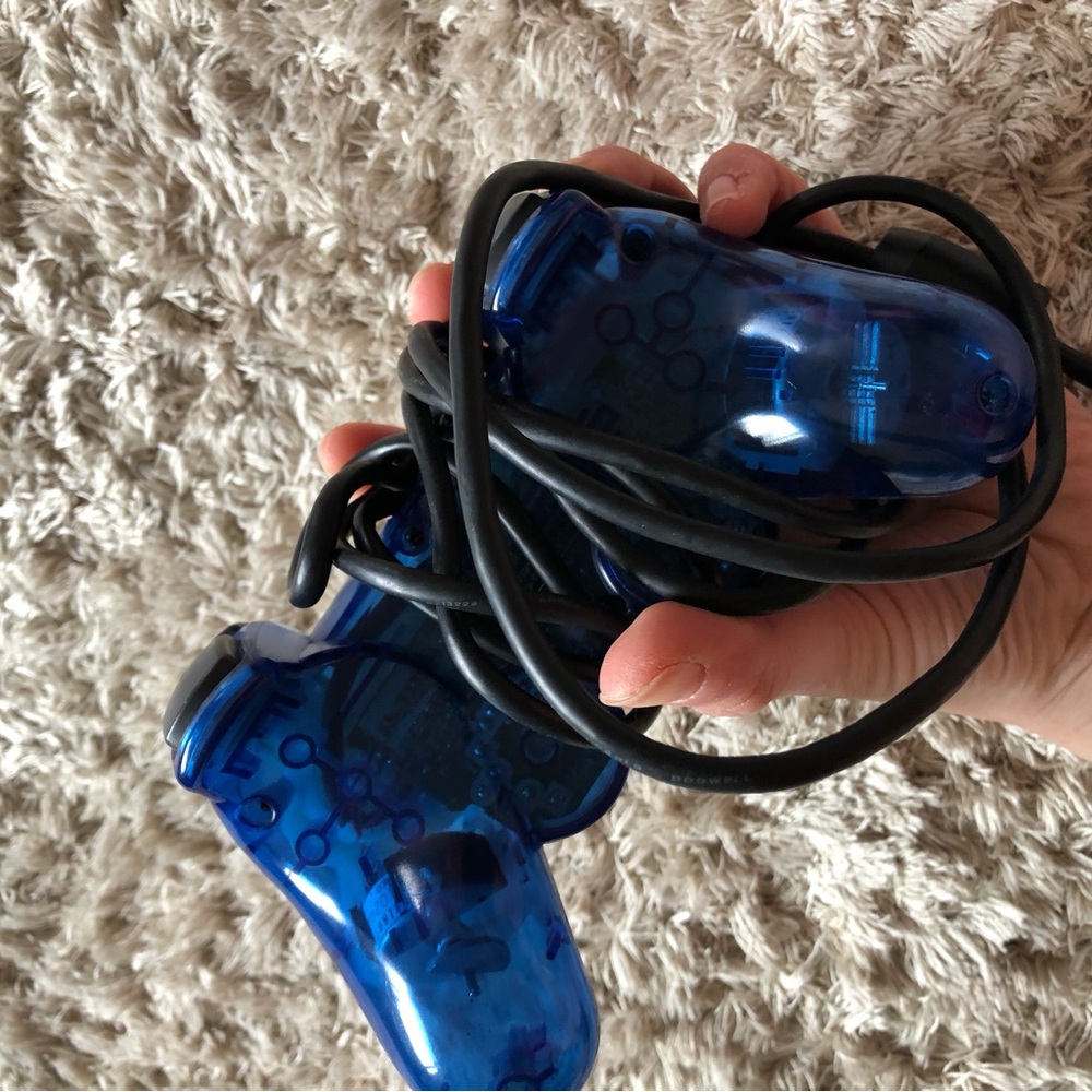 Playstation 1 Translucent Blue Wired PlayStation Controller - Picture 3 of 4